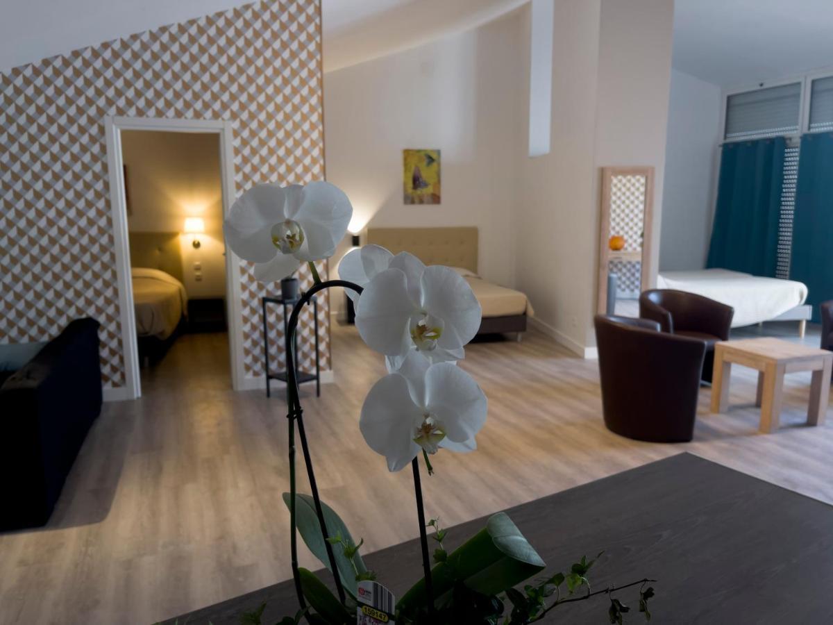 Le Grand Hotel Moliere Pezenas Exterior photo