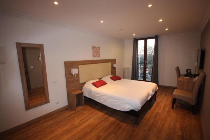 Le Grand Hotel Moliere Pezenas Exterior photo